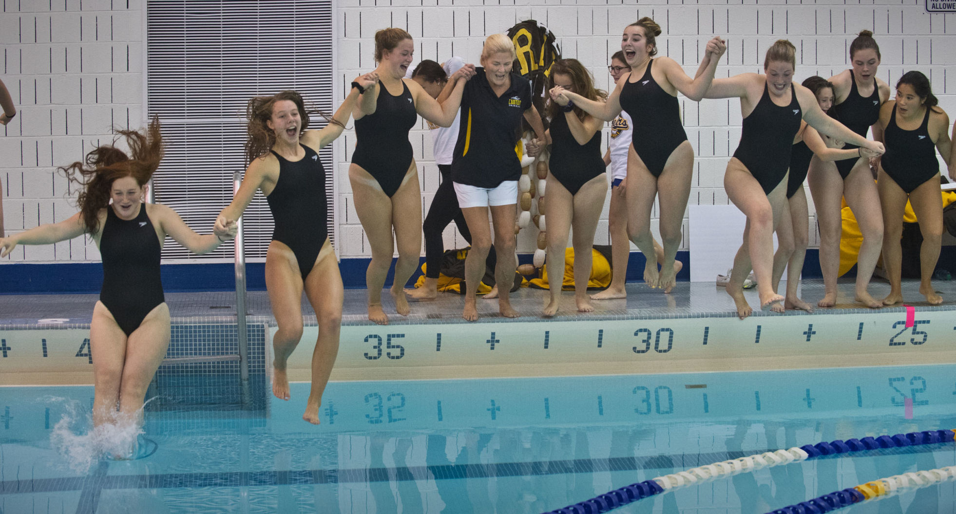 1005_spt_CantonSwim 100_cl3.jpg